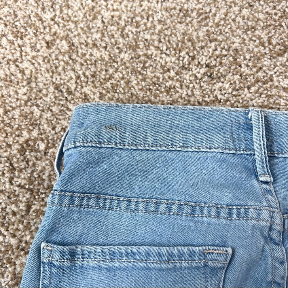 Mother The Insider Crop Step Fray in Hold my Hand Light Wash Size 26 - Picture 14 of 16